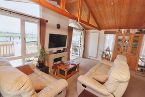 Riverside Flag Hill - click for photo gallery